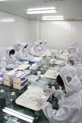 Matériau d'injection de PP Nano Chip Chiens de compagnie Chat 125 mm RFID étiquette en verre 7 mm 1342KHz ISO117845 FDXB Microchip avec norme IP67