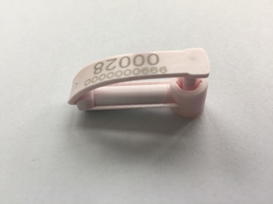 Lire les étiquettes auriculaires TPU RFID pour les moutons avec une rétention accrue