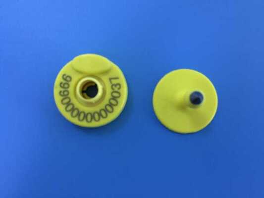 Marques d'oreille matérielles RFID de TPU, mini marque d'oreille de porc de vache 134.2KHz